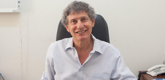 Dr. Eduardo Valim do Val